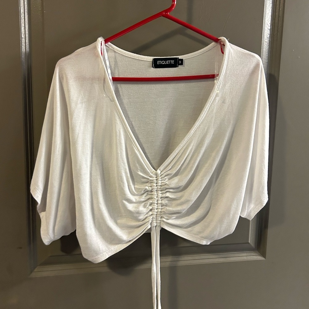 Cropped White tshirt
